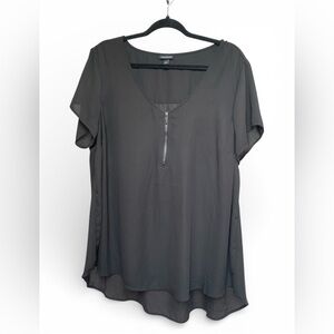 Torrid Zip Front Blouse, size 1 (14-16)